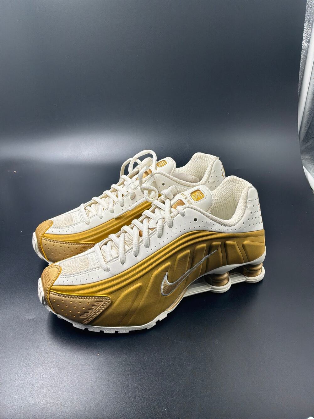 Nike Shox R4 sneakers
